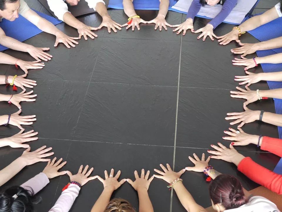 任何人都会辜负你，唯有到手的能力不会