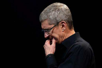 科技神回复 | 库克首本自传《将苹果带入下一阶段的天才》开卖，书名是自己起的吗？