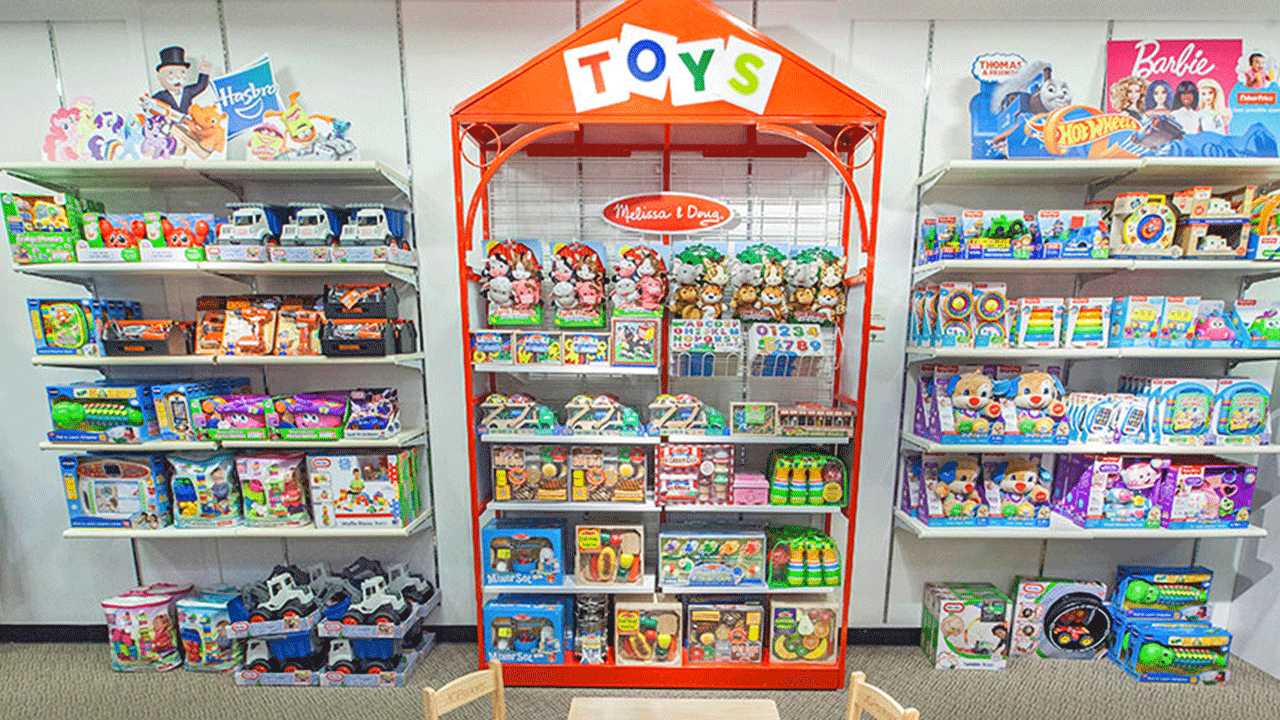 JC Penney不想依赖卖服装，开始推出玩具店，困顿零售百货出路在哪？