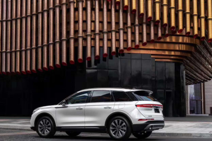 长安林肯发布首款国产SUV，售价24.68万-34.58万元