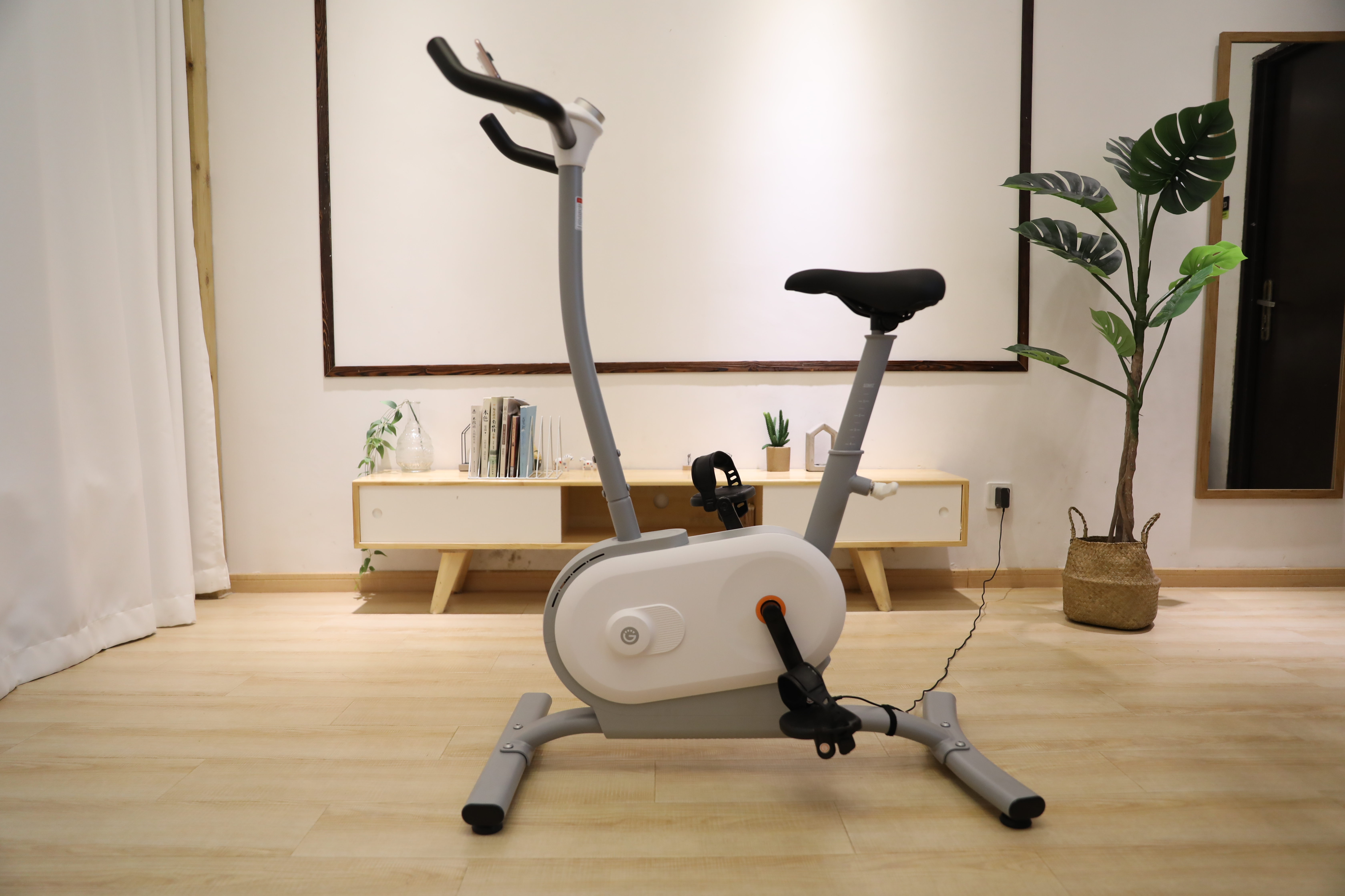 商用动感单车延伸至家庭场景，「NEXGIM」AI功率健身车要对标泰诺健