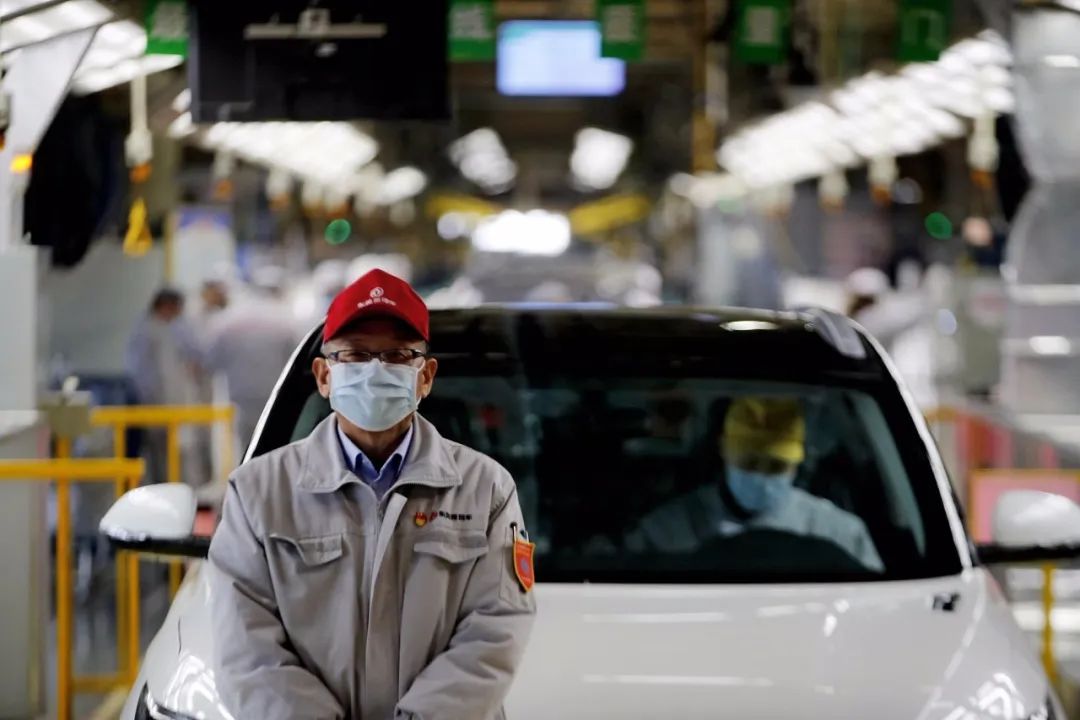 120座工厂停产，全球车市遭遇罕见“倒春寒”，中国市场渐渐转暖