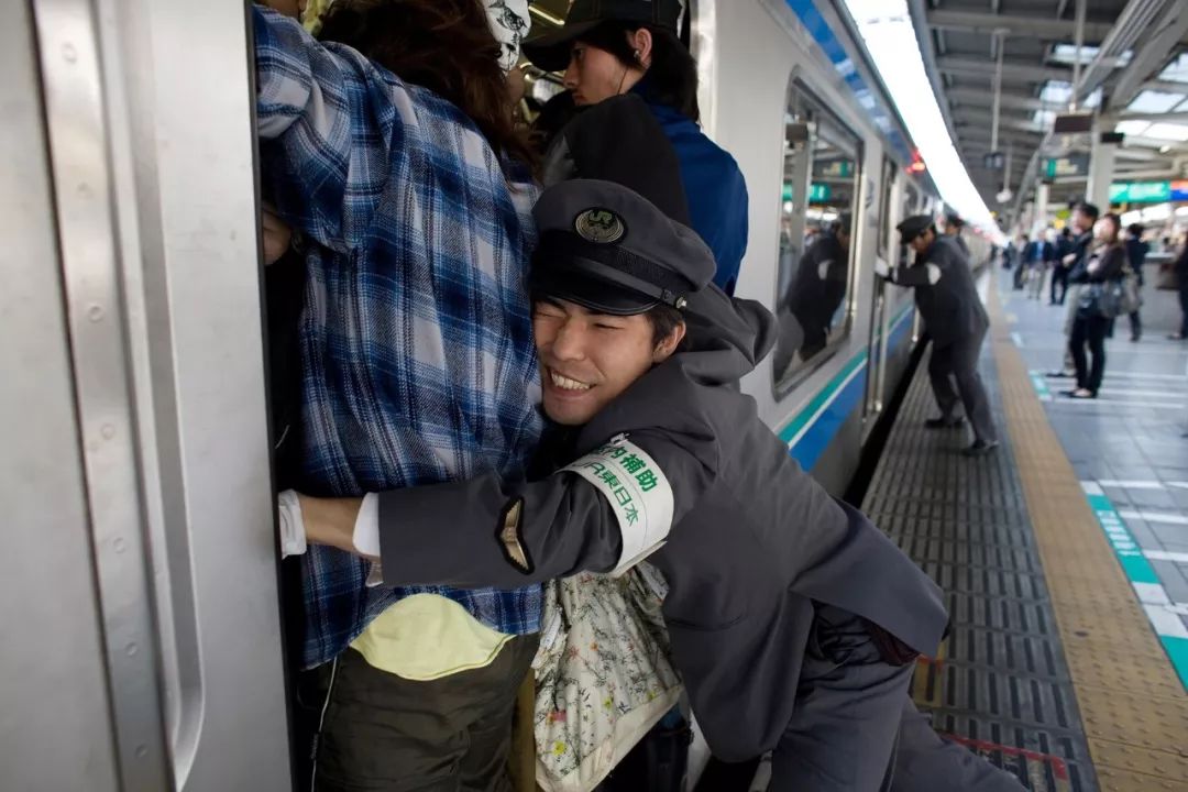 上班不打卡，你以为是公司福利？