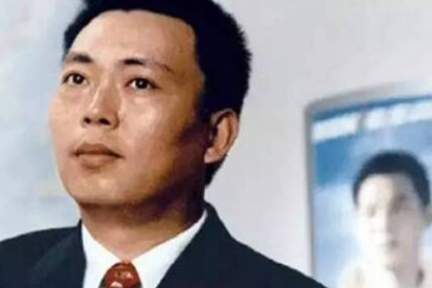 “太上皇”段永平