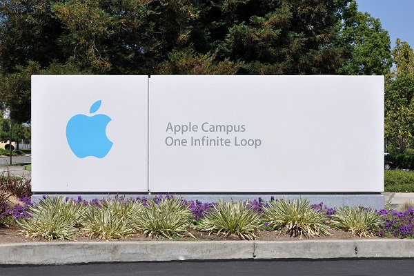 「苹果招聘员工不要求大学文凭：关键是经验」8月28日