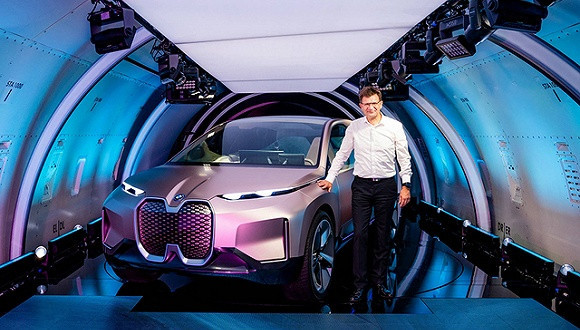 宝马发布了新概念车，要集自动驾驶、车联网和电动技术于一身