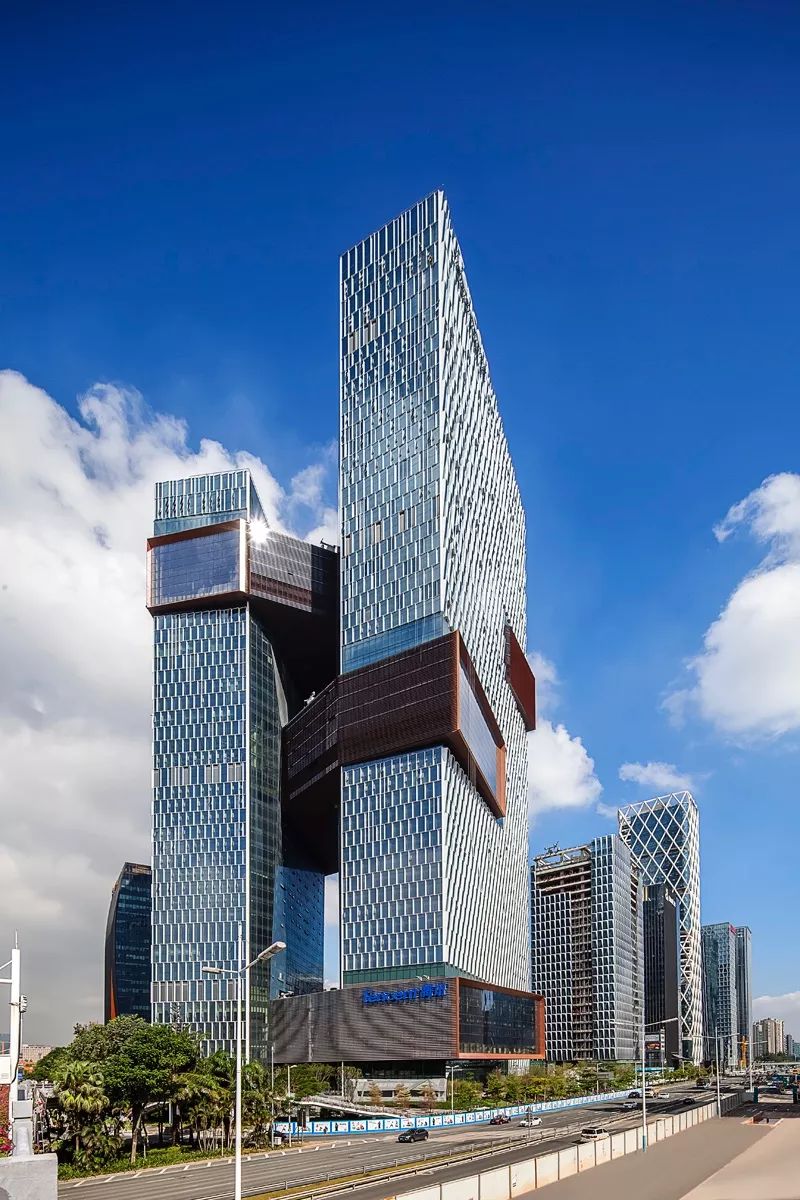 卓越集团考虑拆分旗下物业管理部门赴港上市，聚焦商务不动产服务