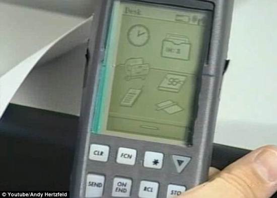 第一款智能手机比iPhone早13年，结果只卖了3000部