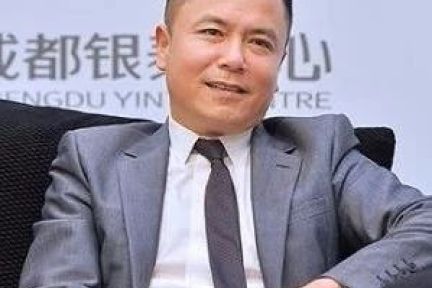 沈国军举牌新世界，银泰系卷土重来
