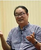 这个买不起房的人想读经济学博士，我给她讲了这9个经济学家和任志强的故事