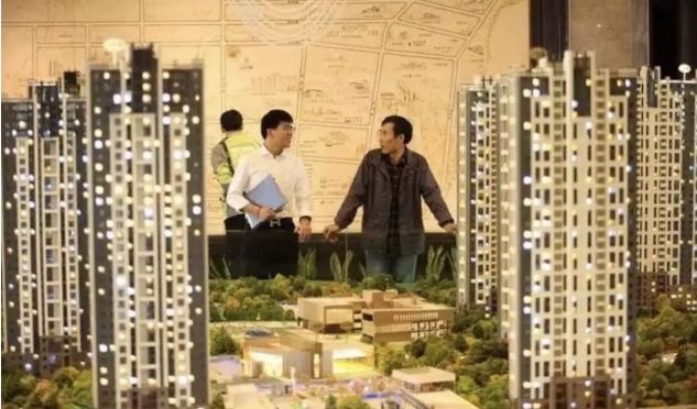 南京楼市奇观：有人筹钱1000万四处摇号买房，中了至少赚百