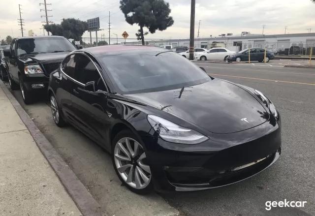 洛杉矶半日记：我们抓获了几辆野生 Model 3，还拍到 FF91 路试视频