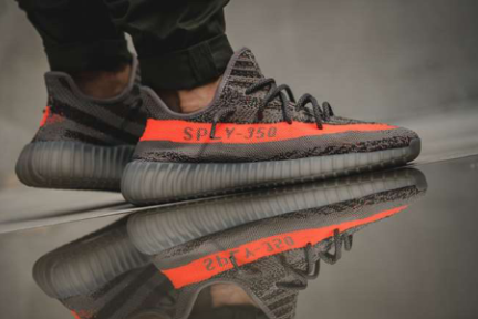 饥饿营销不灵，adidas要靠Yeezy收割业绩了吗？