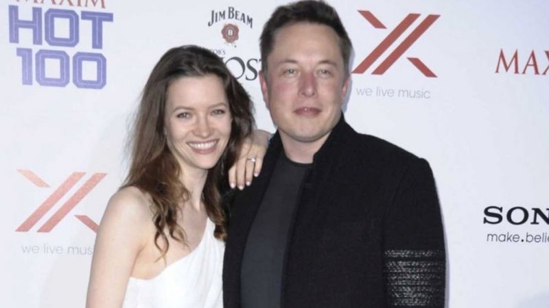 elonmusk一个活在未来的人和他背后坎坷暗黑的过去