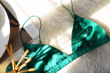 想要美貌又不贵的法式内衣？Crème Lingerie 做到了