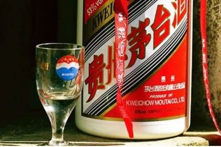 经历反腐、改革、营收千亿，刚换帅的茅台如何迈入新时代？