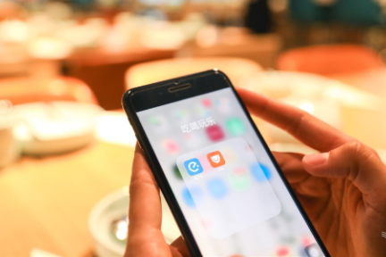就餐排队令人头疼，为什么手机点单在中国更流行？