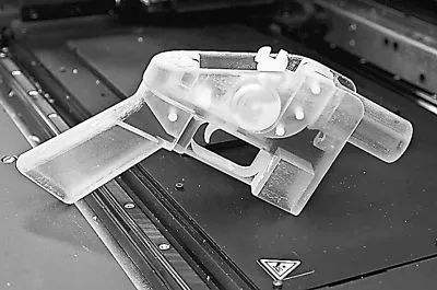 从现在开始，人人都能“合法”拥有一支会开火的3D打印手枪