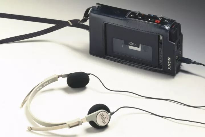 走过 38 个春秋的 WALKMAN，如何借助新入门时代完成蜕变