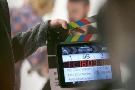 除了擦干眼泪，电影人如何自救？