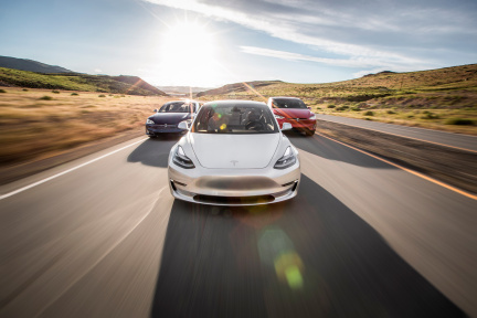特斯拉又募资了，你猜猜Model 3烧了多少钱？