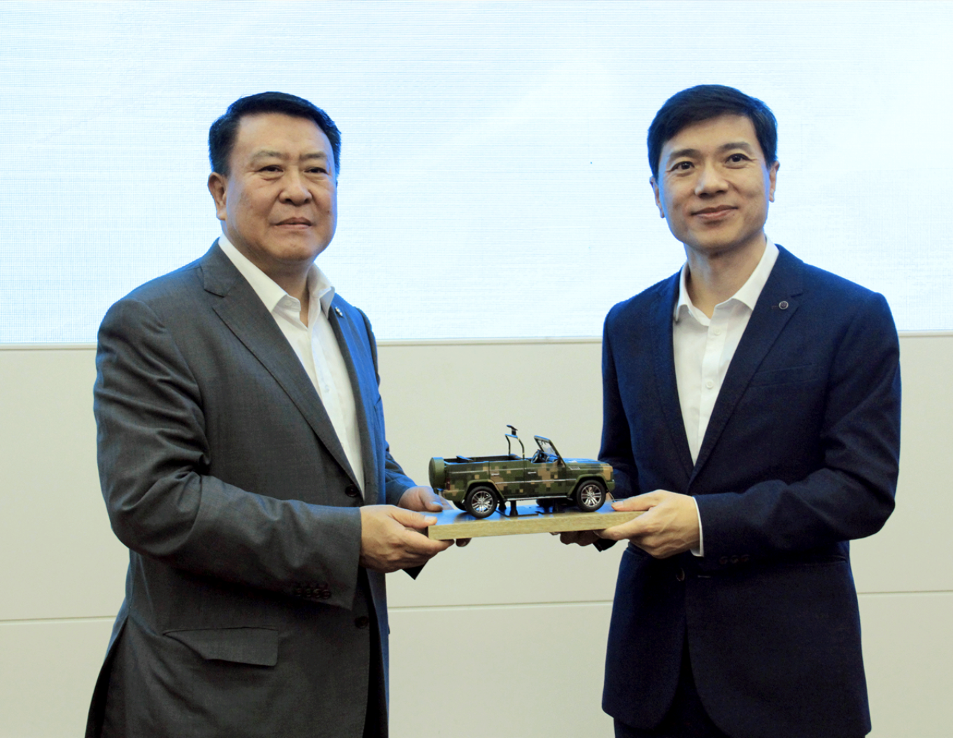 百度与北汽达成智能汽车领域全方位合作，将基于Apollo拟2021年量产无人驾驶汽车