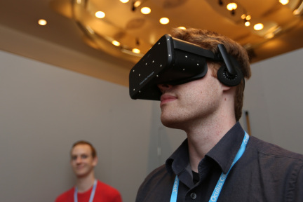 Crescent Bay上手体验：看看Oculus VR的最新设备已经走到哪一步了