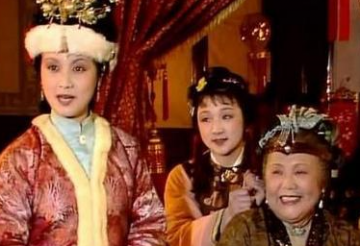 人神共奋读红楼：好的管理者，都擅长解决下属的困难