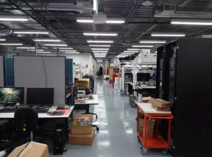 独家探访Area 404 实验室，Facebook下一个十年的秘密都在这里