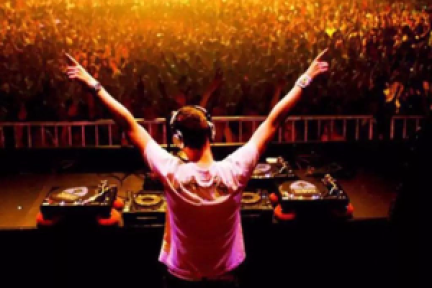 民谣、电音、嘻哈...小众音乐是门性感生意吗