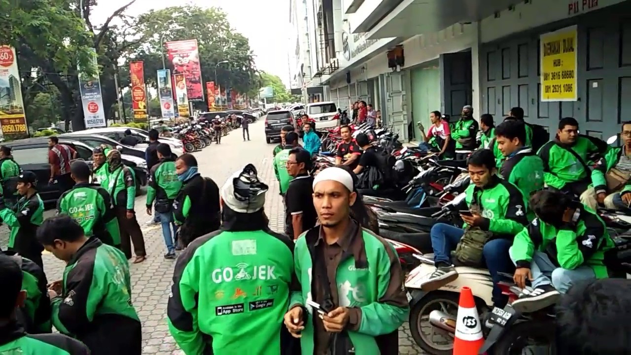 从网约车平台到“生活服务Super App”，疯狂扩张的Grab和Go-Jek都逃不过本地化难题