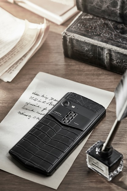 VERTU（纬图）手机多款限量新品岁末登场 追逐更高品质与科技感