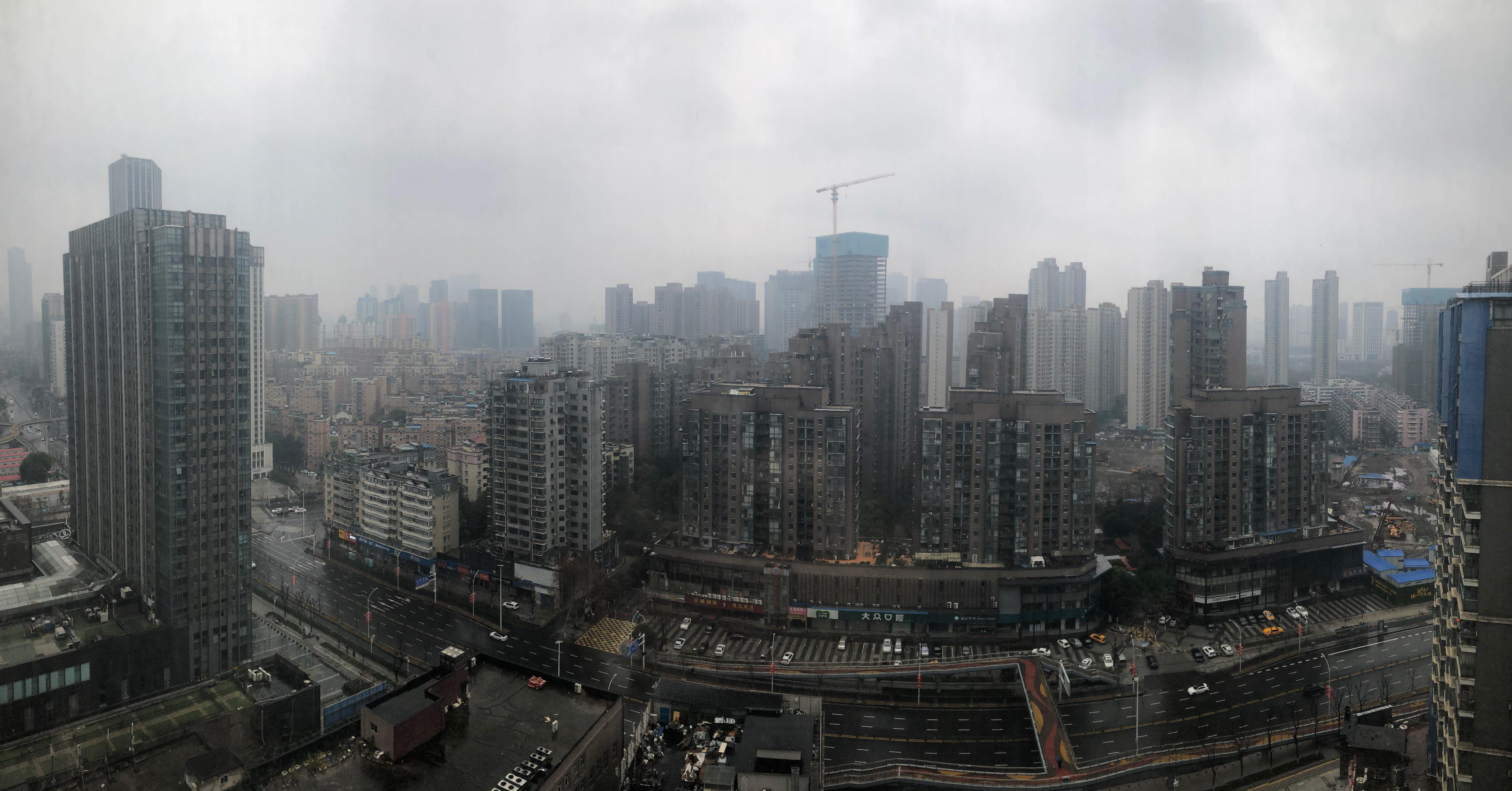 武汉24小时：非典型过年 | 深氪