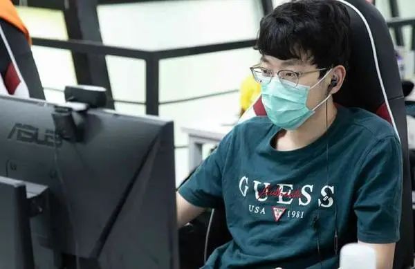 LPL和KPL相继线上开打，电竞复赛筹备能提供哪些参考？