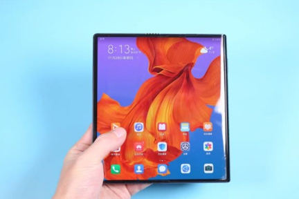 外媒称华为开始准备第二代折叠屏手机：备货更多、或低于16999元