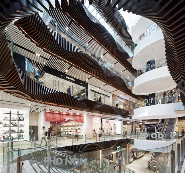 ​是谁设计了优衣库在纽约第五大道的旗舰店？