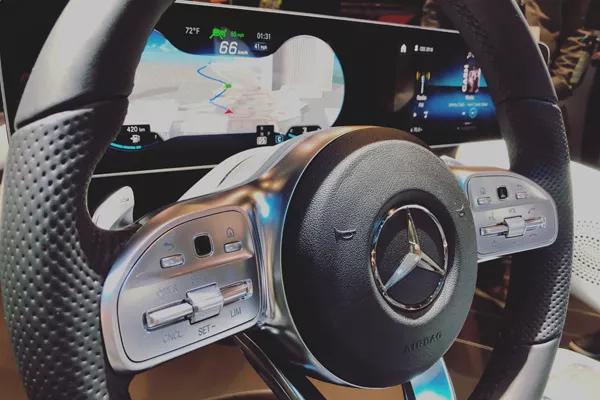 硬件、交互与服务，从CES看汽车显示屏三大发展趋势