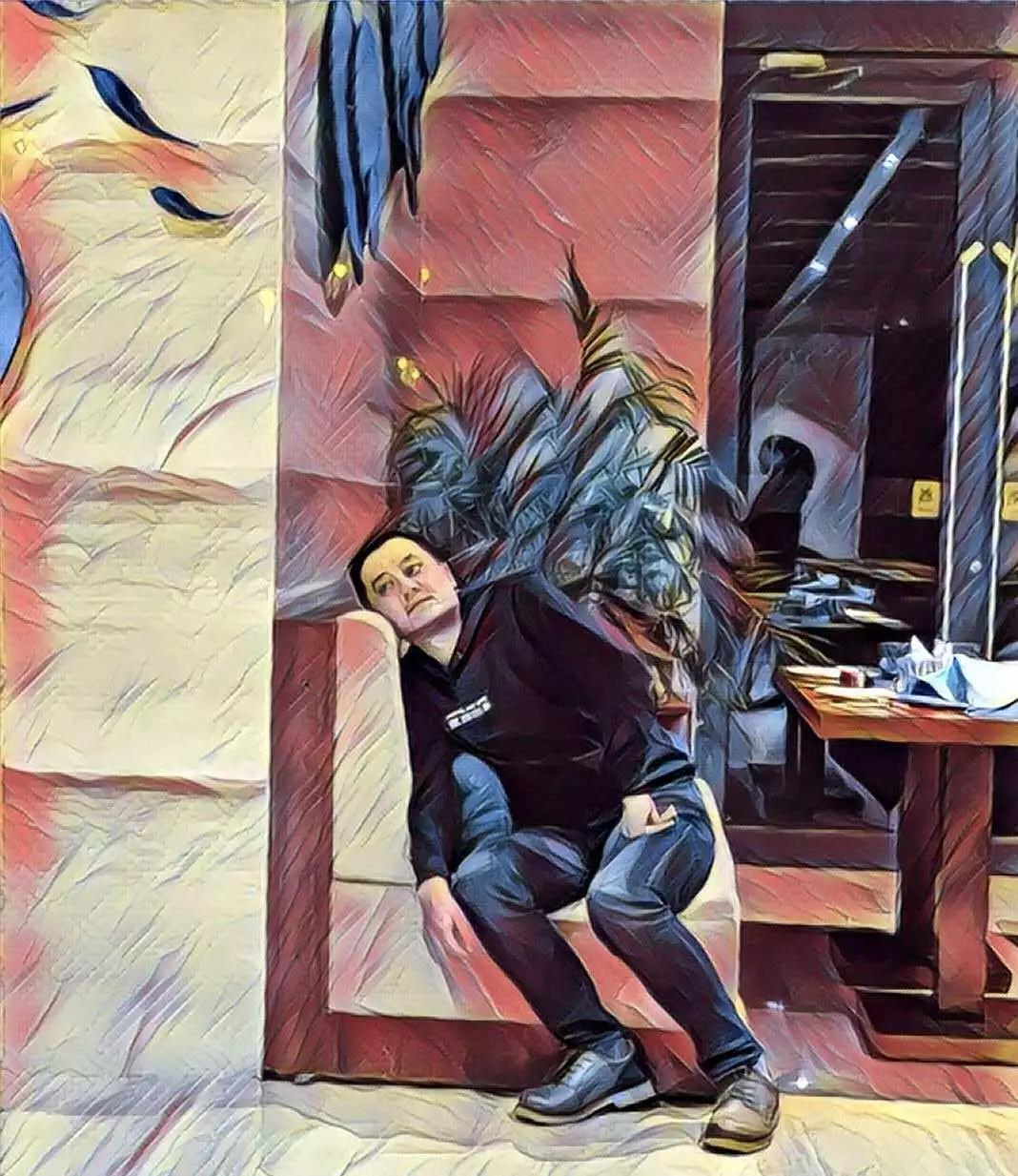 年会上吐的酒，都是职场里咽的泪