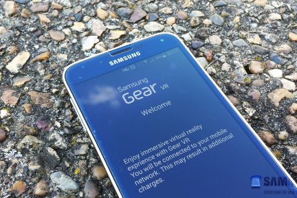 三星虚拟现实设备Gear VR 应用管理软件曝光，可能支持全景拍照、沉浸式观影