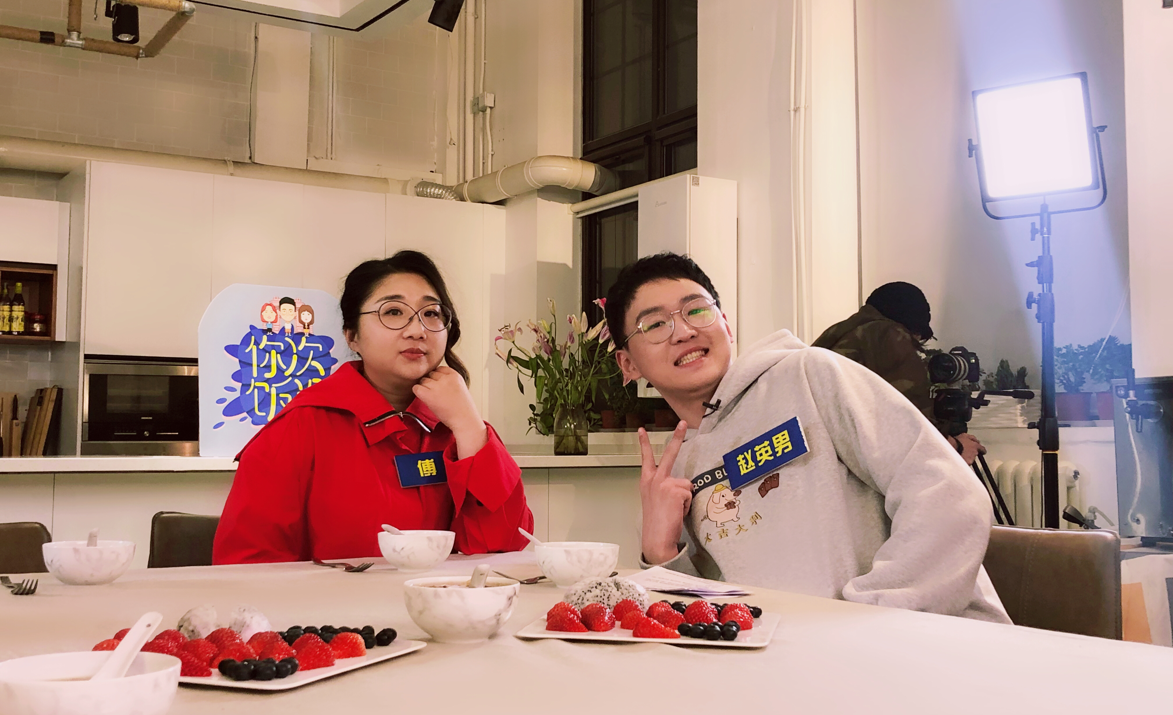 36氪首发 | 从《奇葩说》选手到《你次饭没》制作方，赵英男想让「巨有文化」做出懂年轻人的综艺