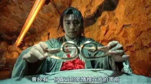 “你做过哪些让你后悔一生的事？”“后悔！”