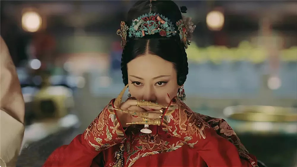 我掐指一算拿宫斗剧当职场攻略的人活不过片头曲