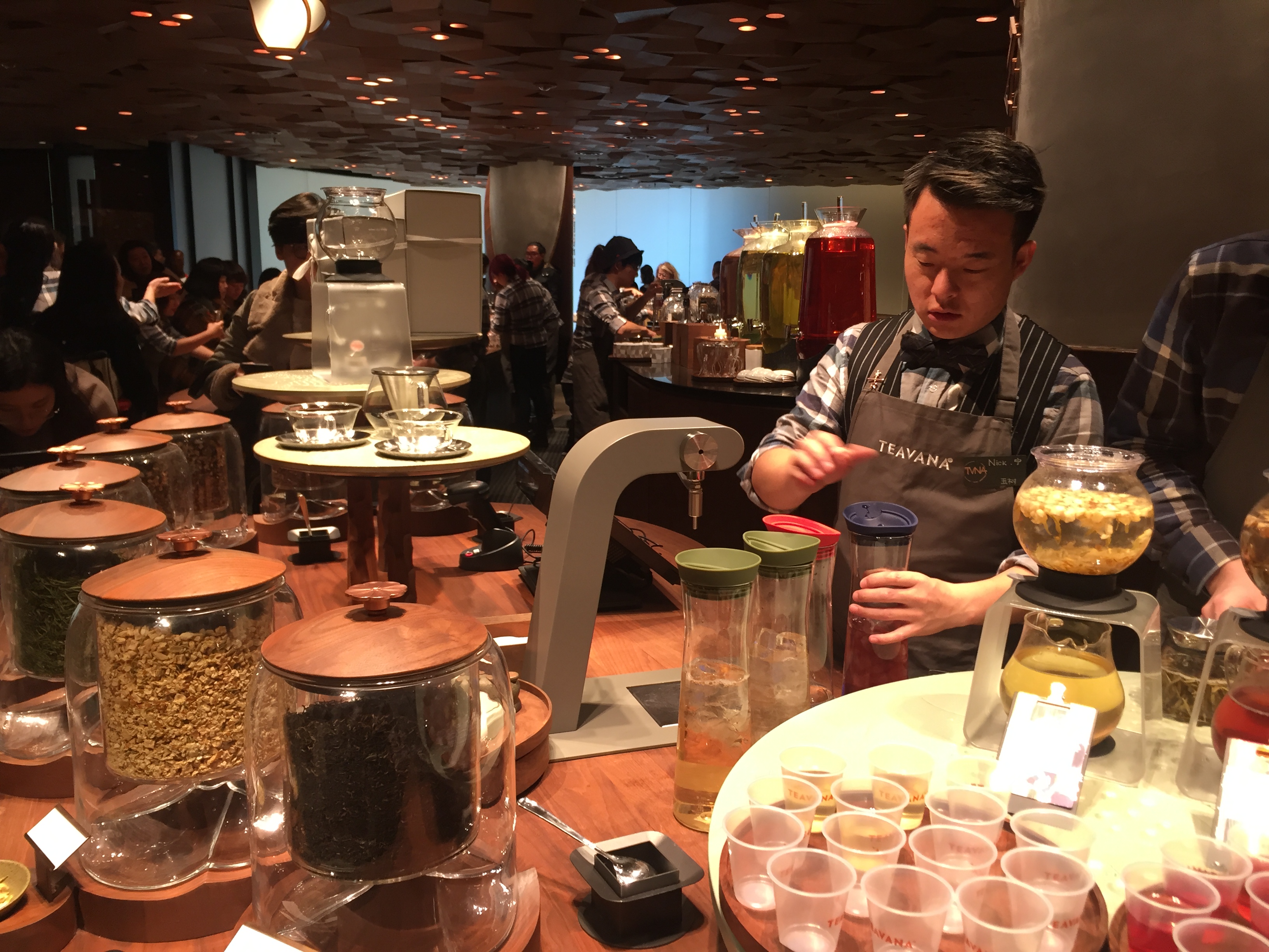 星巴克上海烘焙工坊明日开业，我们去试了试什么叫“沉浸式咖啡体验”