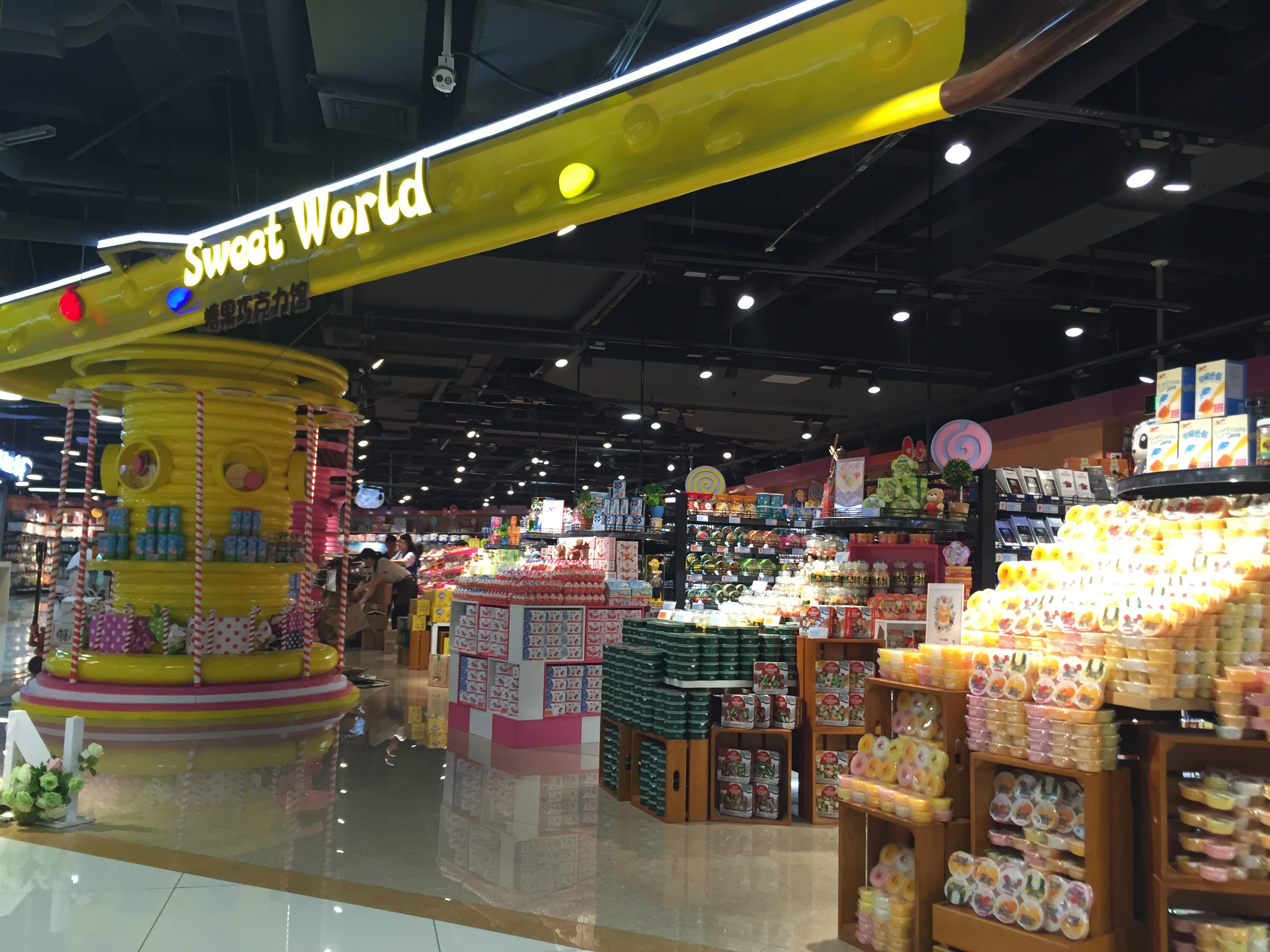 联华超市推出新业态鲸选店实体超商的新零售之路该怎么走