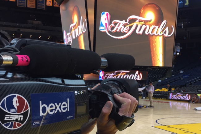 NBA、新浪、乐视、体奥打版权官司，一次缩小中美体育产业差距的难得机遇？