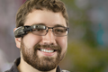 Google Glass 离成功还很远 ，智能眼镜领域就又多了两个重磅玩家