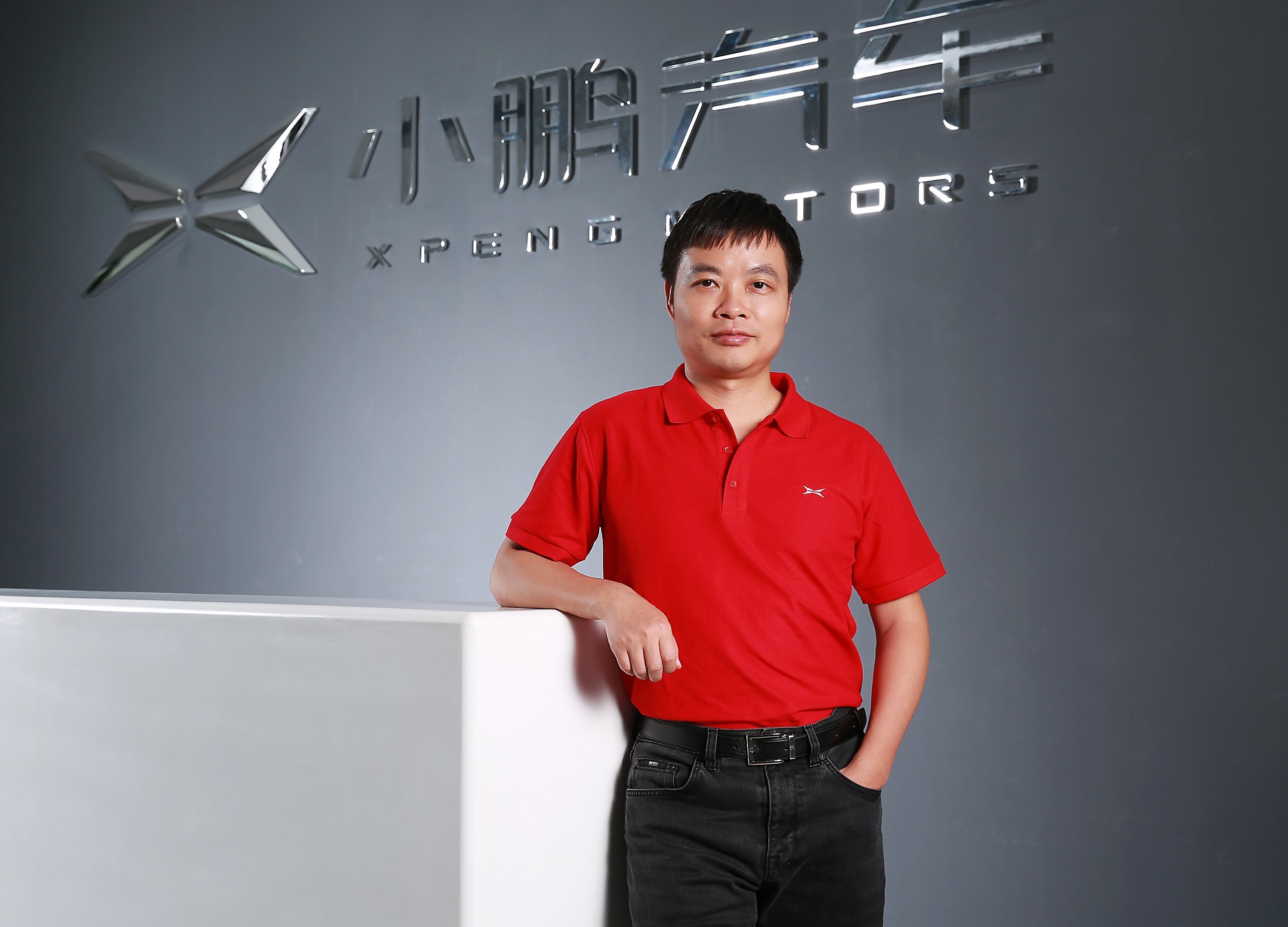 36氪专访小鹏汽车董事长何小鹏造车很痛苦融资的重要性还排不进前三