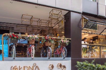 用商业空间连接内容创业者与消费者，「DNA Cafe&More」在上海开了5家店