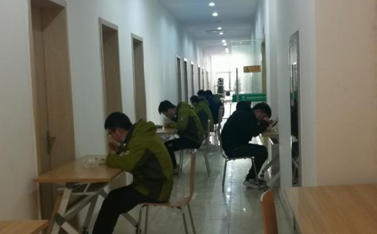 防疫复工两不误，把耽误的时间夺回来——长沙复工复产纪实