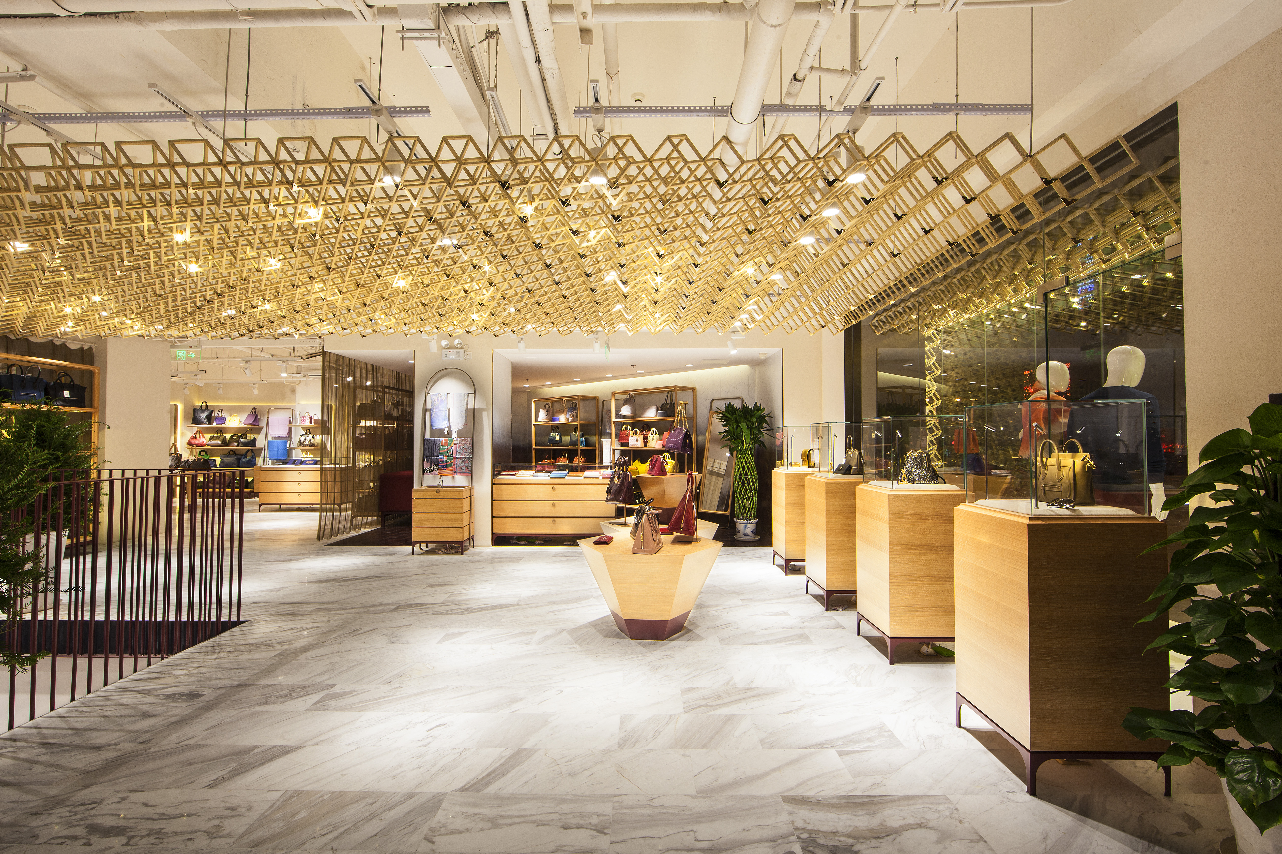 奢侈品电商寺库可不是这么定义自己的